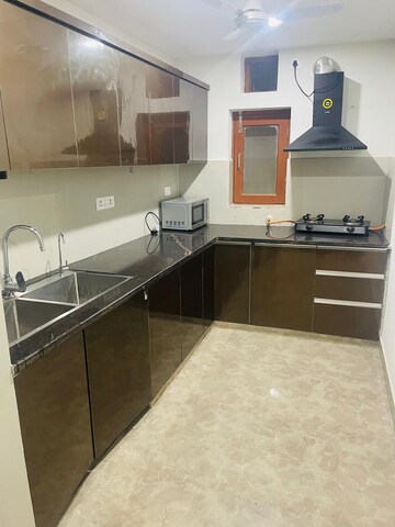 Kitchen in 1 BHK Builder Floor at SS Mayfield Gardens, Sector 51 – for Rent