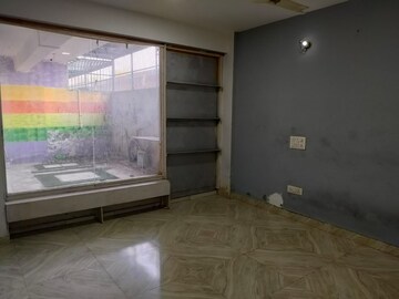 Room in 1.5 BHK Builder Floor at Prime City Greater Noida, Sector 3 Greater Noida – for Rent
