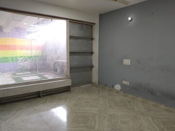 Room in 1.5 BHK Builder Floor at Prime City Greater Noida, Sector 3 Greater Noida – for Rent