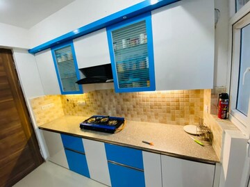 Master Bedroom in 3.5 BHK Apartment at Shalimar Vista, Gomti Nagar – for Rent