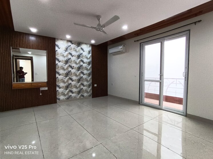 Room, nangal dewat 4 Bedroom 500 Sq.Yd. Builder Floor In Nangal Dewat Delhi 8815313