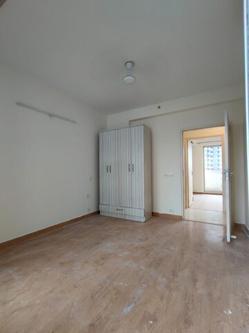 Room in 3 BHK Apartment at Bestech Park View Sanskruti, Sector 92 – for Rent