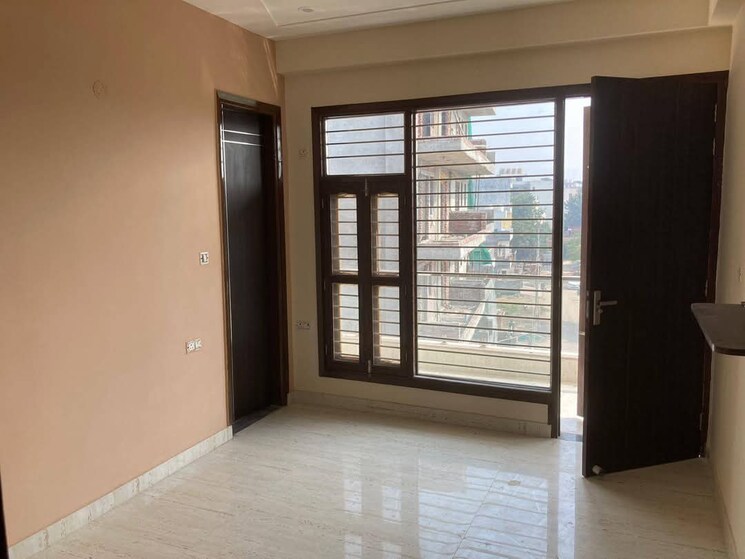 Room, today-princeton-floors 3.5 Bedroom 2000 Sq.Ft. Builder Floor In Sector 51 Gurgaon 8815327