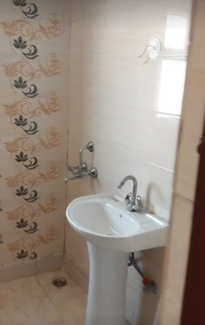 Bathroom in 3.5 BHK Apartment at Sanchar Residency, Raj Nagar Extension – for Sale