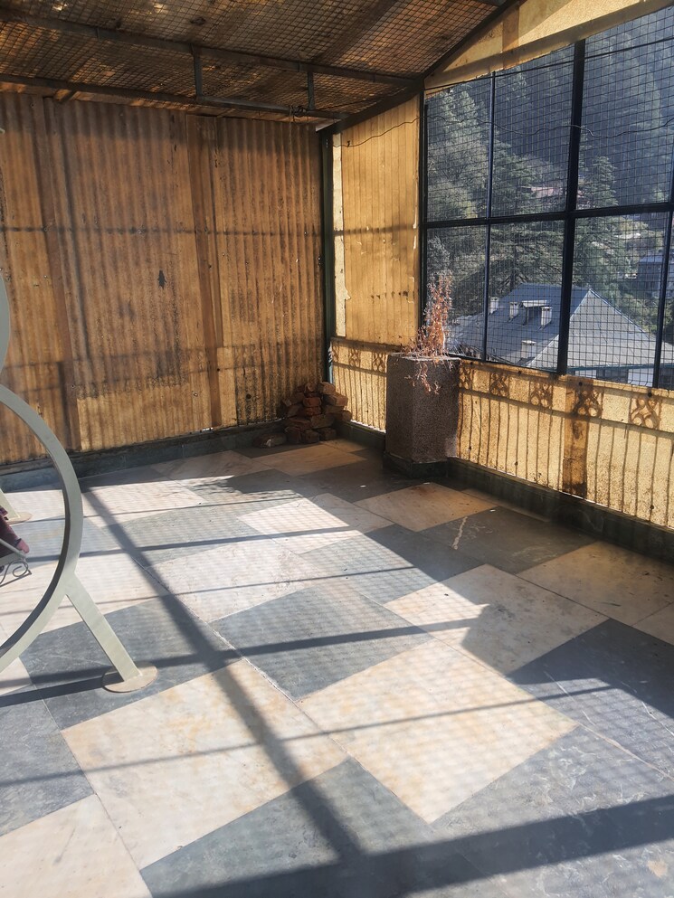 Balcony, jakhu 6+ Bedroom 2700 Sq.Ft. Apartment In Jakhu Shimla 8815354