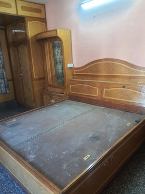 Bedroom in 6+ BHK Apartment at Jakhu – for Sale