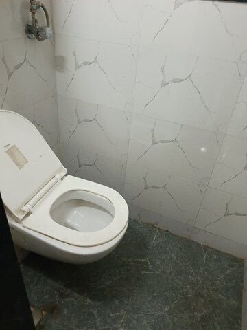 Bathroom in 1 BHK Apartment at Lower Parel – for Rent