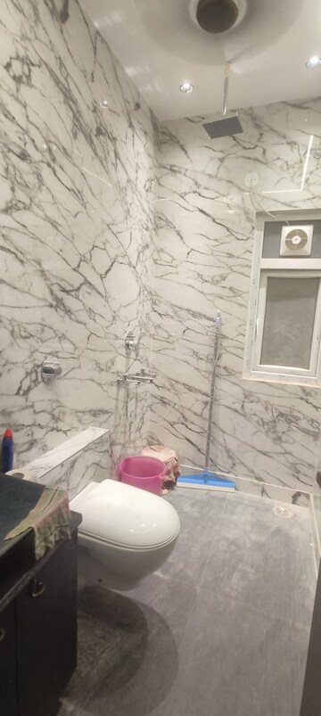 Bathroom in 2.5 BHK Builder Floor at Ashok Nagar – for Rent