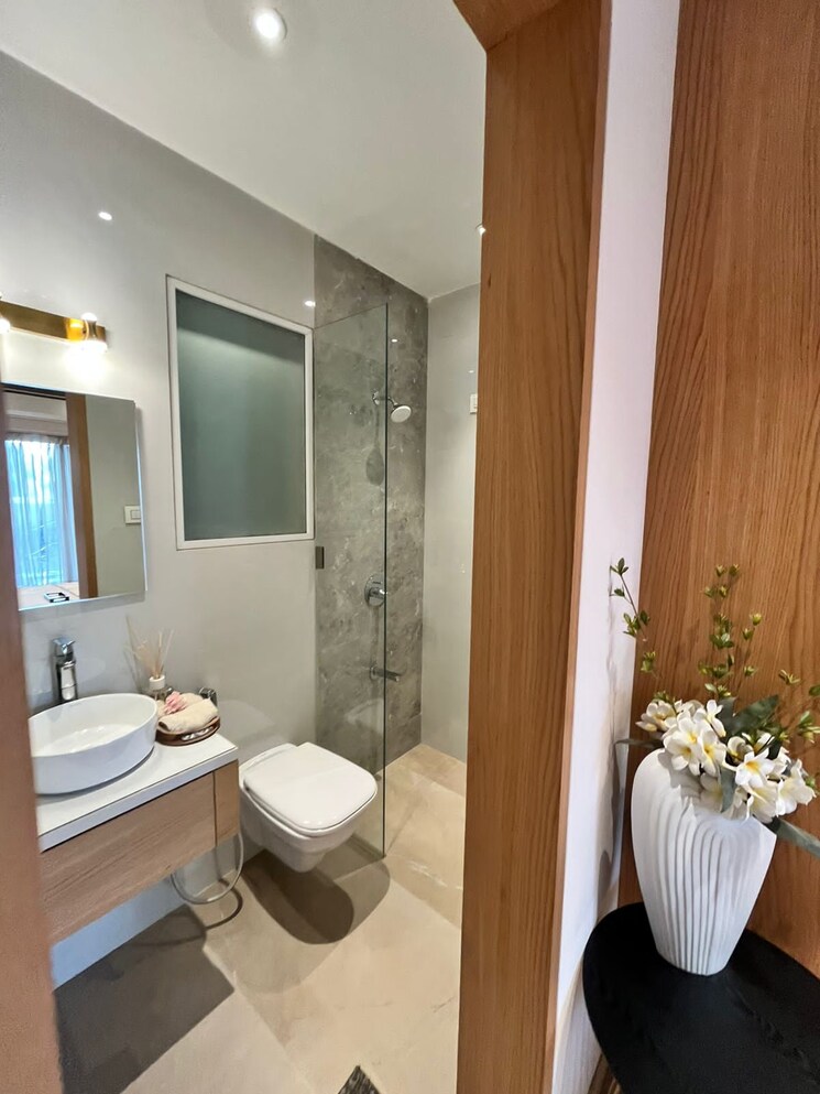 Bathroom, raunak-centrum 2 Bedroom 596 Sq.Ft. Apartment In Sion East Mumbai 8815397