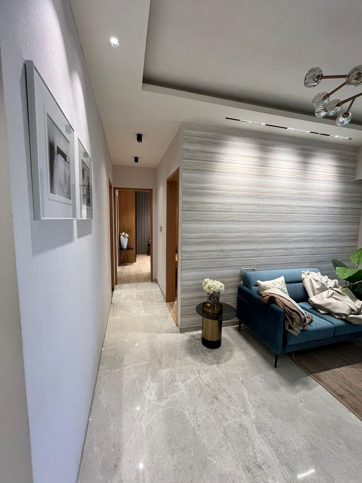 2 BHK + Pooja Room Apartment For Sale in Raunak Centrum