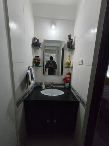 Furnished Amenities in 3 BHK Apartment at Koregaon Park Annexe – for Rent