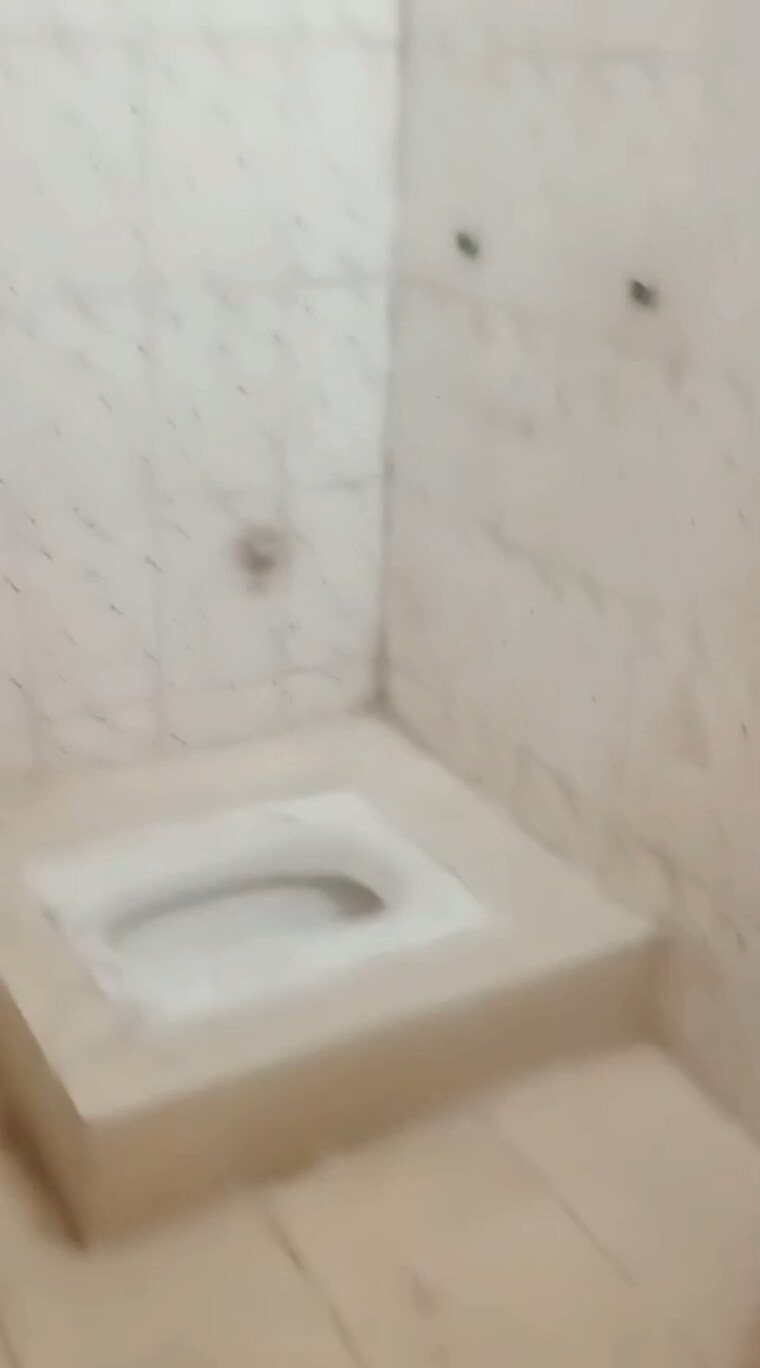 Bathroom, mehrauli 1 Bedroom 45 Sq.Yd. Builder Floor In Mehrauli Delhi 8815476