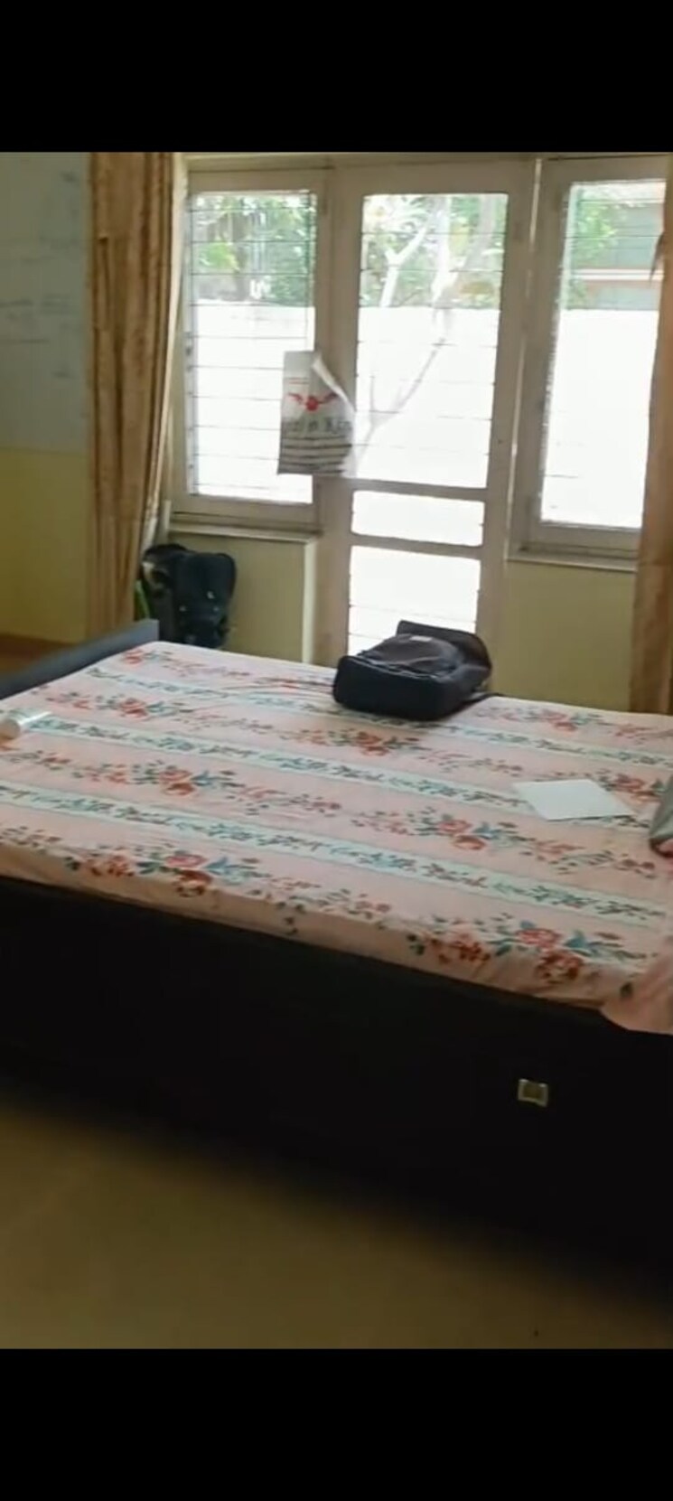 Bedroom, unitech-deerwood-chase 4 Bedroom 4500 Sq.Ft. Villa In Nirvana Country Gurgaon 8815465