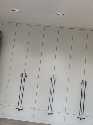 Furnished Amenities in 4 BHK Builder Floor at Sushant Lok 3, Sector 57 – for Sale