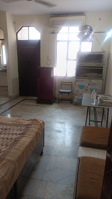 Living Room in 1 RK Builder Floor at Patel Nagar – for Rent