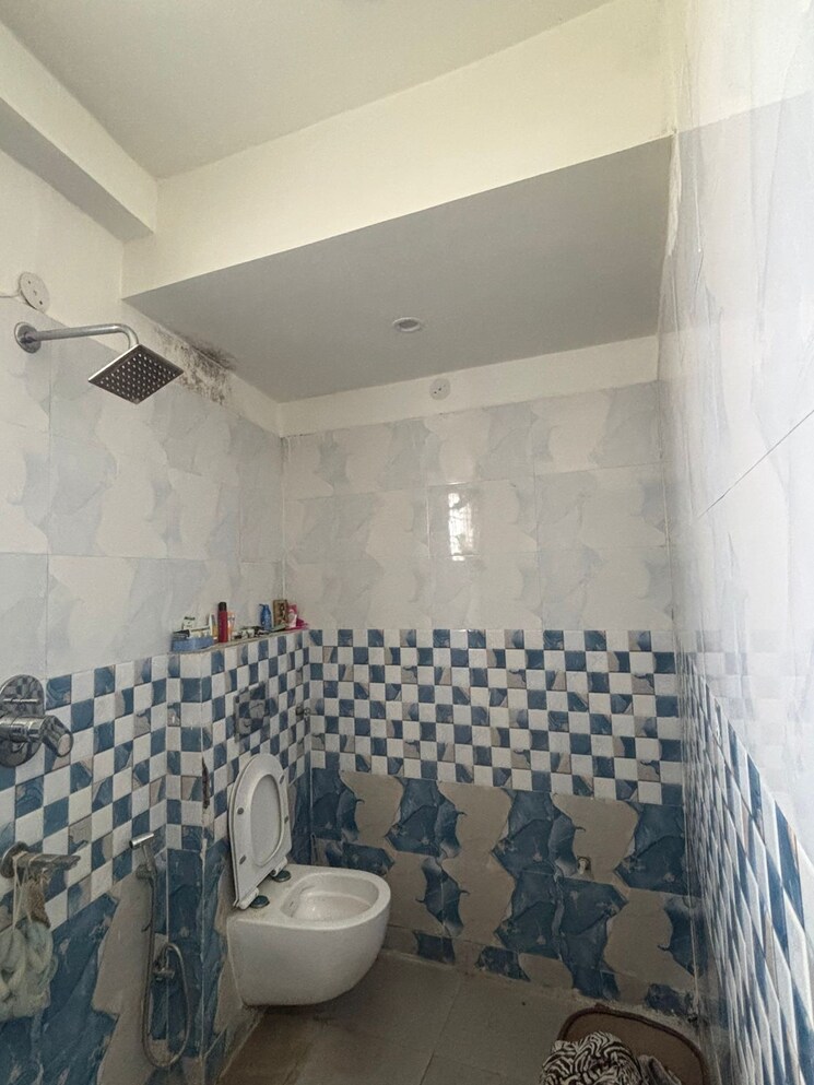 Bathroom, sushant-lok-3 1 Bedroom 600 Sq.Ft. Builder Floor In Sector 57 Gurgaon 8815492