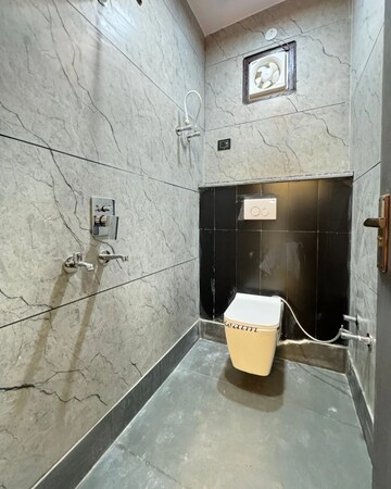 Kitchen in 3 BHK Builder Floor at Greenwood City, Sector 40 – for Rent
