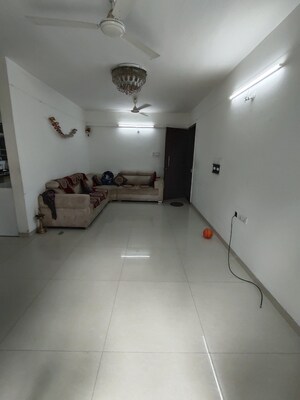 Room in 3 BHK Apartment at Gagan Emerald, Kondhwa – for Sale