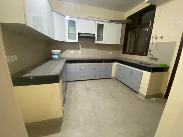 Kitchen, wave-city 5 Bedroom 135 Sq.Yd. Independent House In Wave City Ghaziabad 8815531