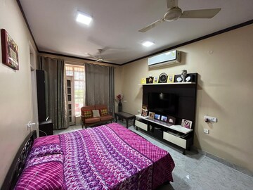 Bedroom in 4 BHK Apartment at Tarika CGHS, Sector 43 – for Sale