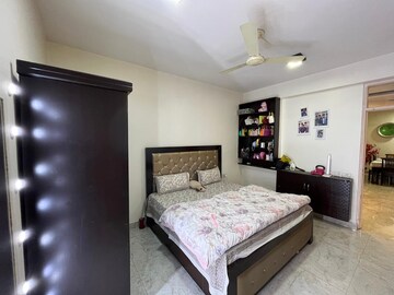 Bedroom in 4 BHK Apartment at Tarika CGHS, Sector 43 – for Sale