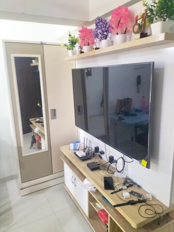 Master Bedroom in 1 BHK Apartment at Bhoomi Samarth, Goregaon East – for Rent