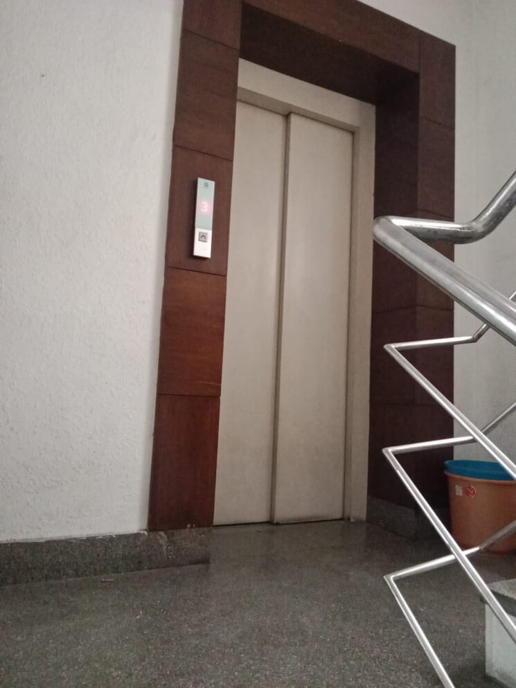 undefined, new friends colony 4 Bedroom 500 Sq.Yd. Builder Floor In New Friends Colony Delhi 8815705