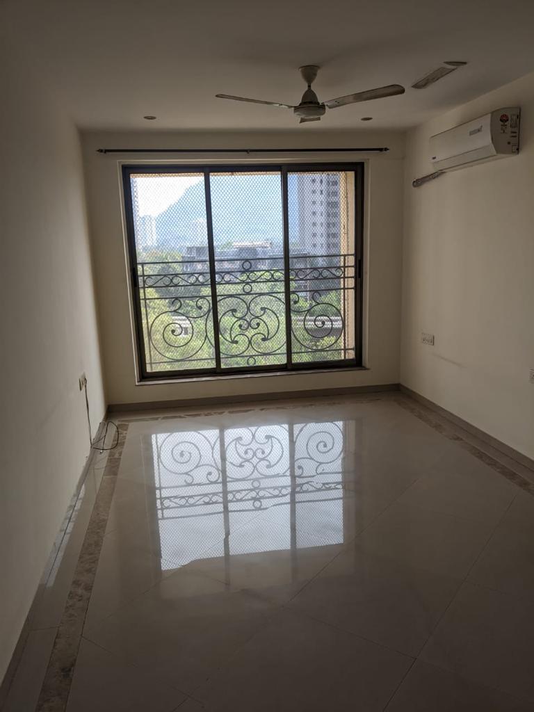 2.5 BHK Apartment For Rent in Raheja Acropolis