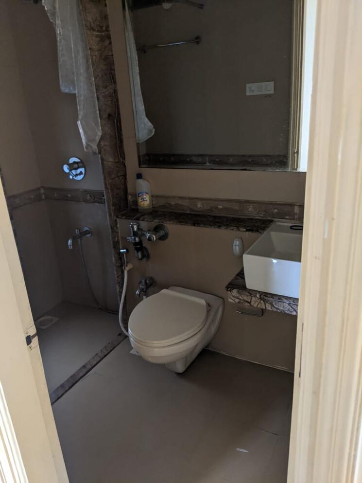 Bathroom, raheja-acropolis 2.5 Bedroom 1170 Sq.Ft. Apartment In Deonar Mumbai 8815696