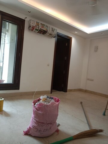 Living Room in 4 BHK Builder Floor at New Friends Colony – for Rent