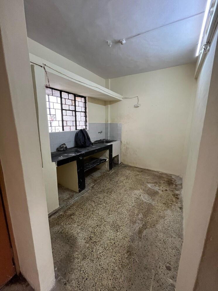 Balcony, parmar-nagar-housing-society 1 Bedroom 500 Sq.Ft. Apartment In Fatima Nagar Pune 8815741