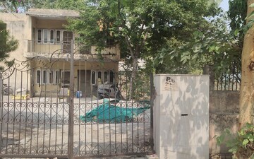 Plot For Sale in Sector 7