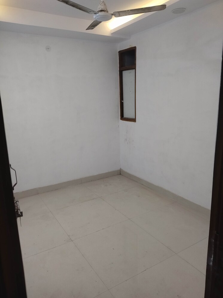 Room, govindpuri 2 Bedroom 500 Sq.Ft. Builder Floor In Govindpuri Delhi 8815784