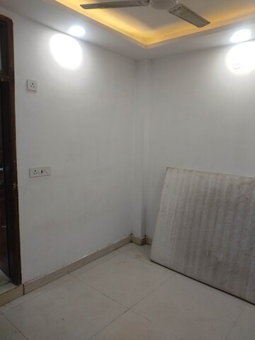 Room in 2 BHK Builder Floor at Govindpuri – for Sale