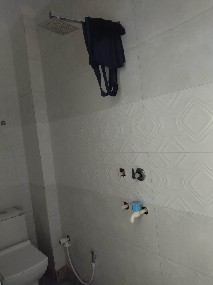Bathroom, govindpuri 2 Bedroom 500 Sq.Ft. Builder Floor In Govindpuri Delhi 8815784