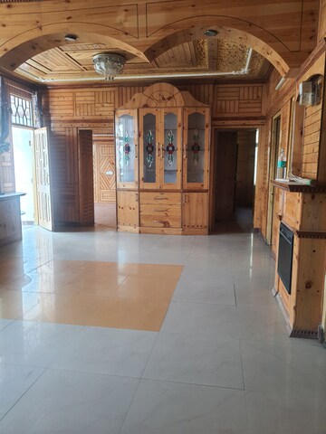 Room in 3 BHK Apartment at Sanjauli – for Sale