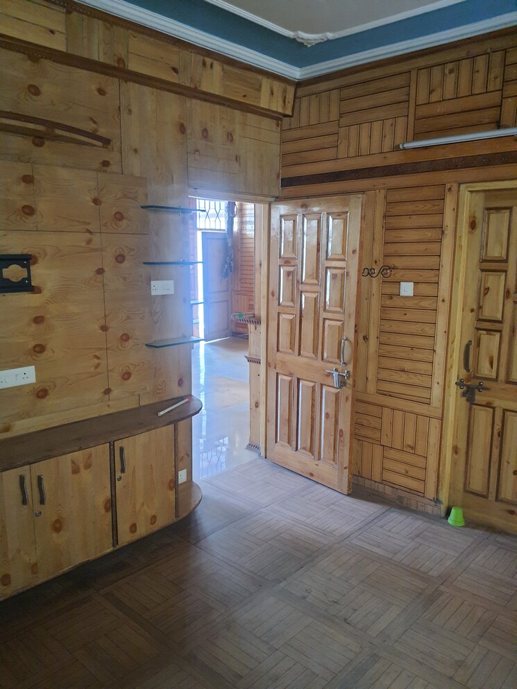 Room, sanjauli 3 Bedroom 1130 Sq.Ft. Apartment In Sanjauli Shimla 8815799