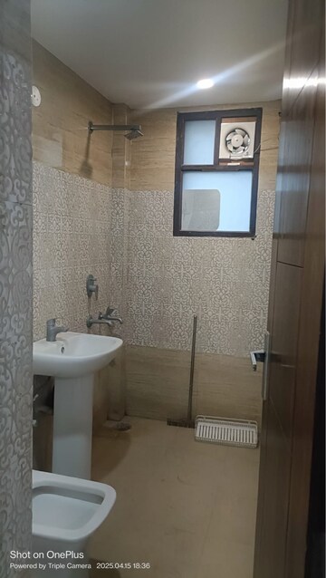 Bathroom in 3 BHK Builder Floor at Ashoka Enclave 3, Sector 35 – for Rent