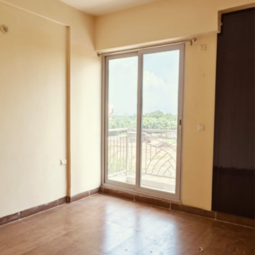 Room in 1 BHK Apartment at Aditya Urban Homes, Shahpur Bamheta – for Rent