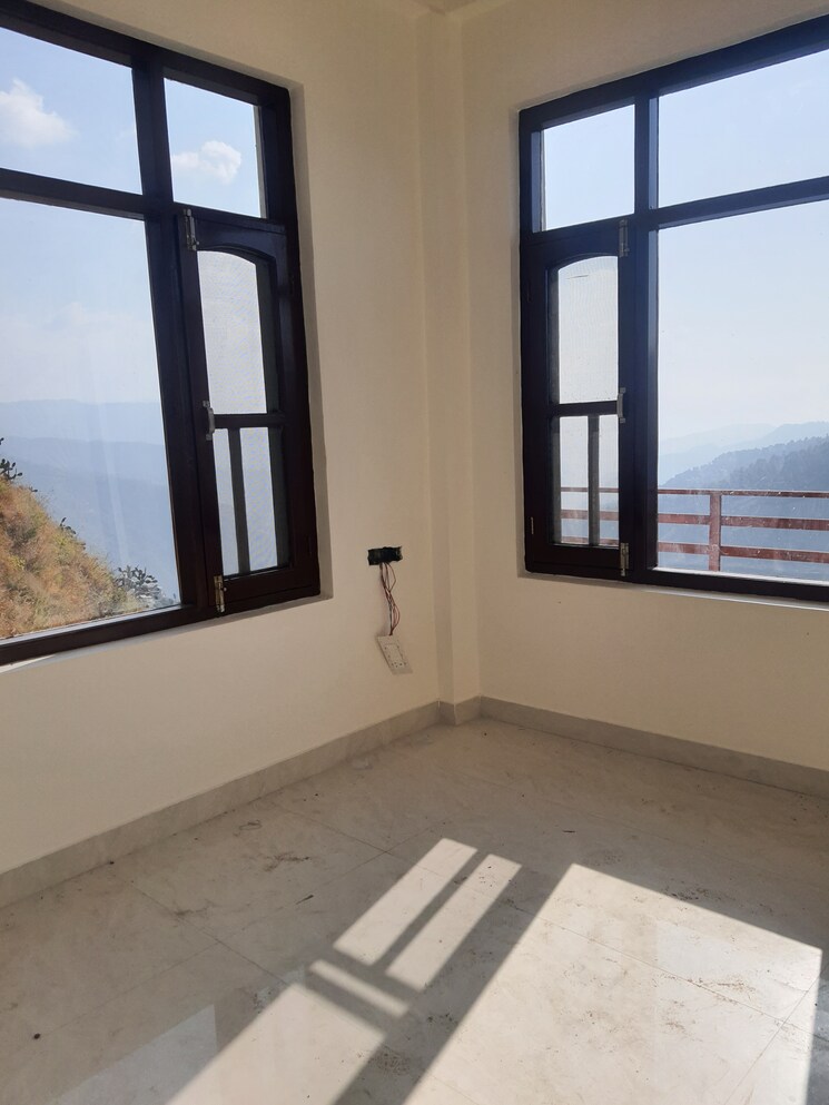 Room, mehli 3 Bedroom 1000 Sq.Ft. Apartment In Mehli Shimla 8815842