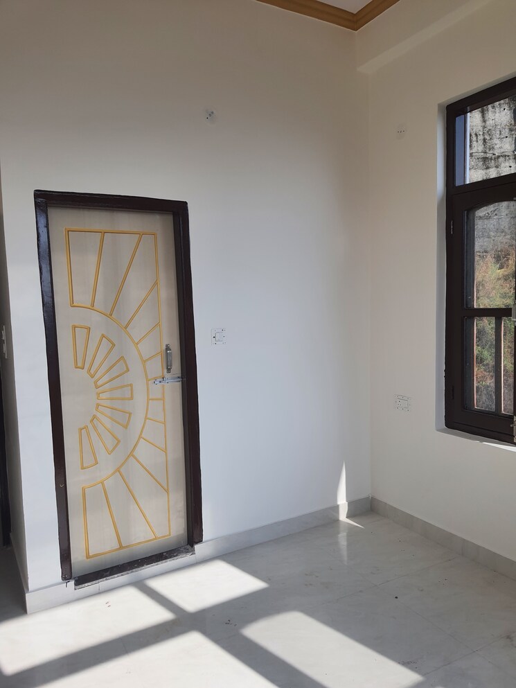 Room, mehli 3 Bedroom 1000 Sq.Ft. Apartment In Mehli Shimla 8815842