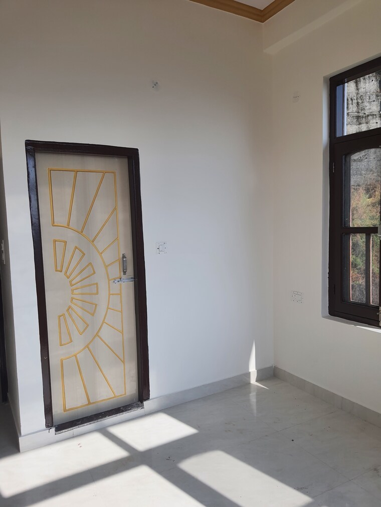 Room, mehli 3 Bedroom 1000 Sq.Ft. Apartment In Mehli Shimla 8815842