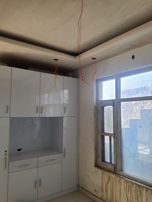 Room in 3 BHK Apartment at Mehli – for Sale