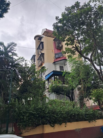 2 BHK Penthouse For Rent in Trishul Garden, Chembur