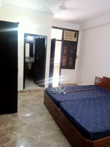 Bedroom in 1 BHK Builder Floor at Neb Sarai – for Rent
