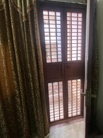 Building Lobby in 1 BHK Builder Floor at Shiv Nagar – for Rent
