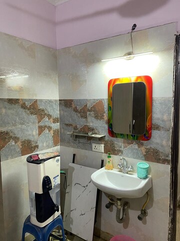 Master Bedroom in 1 BHK Builder Floor at Shiv Nagar – for Rent