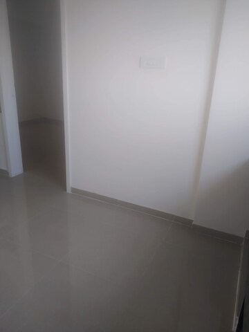 Room in 1 BHK Apartment at Mayuri Infinity, Undri – for Rent