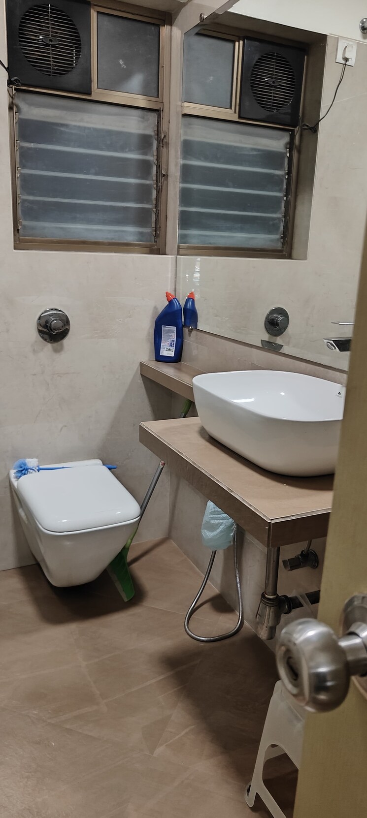 Bathroom, poseidon-apartment 3 Bedroom 1200 Sq.Ft. Apartment In Andheri West Mumbai 8815918