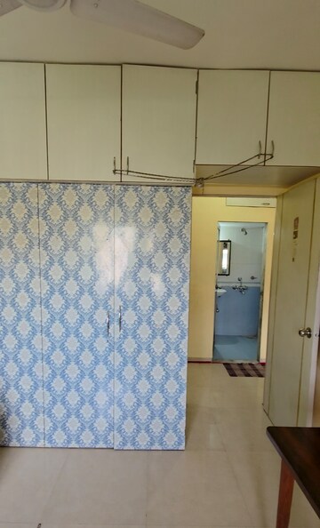 Room in 2 BHK Apartment at Neelkanth Greens, Manpada – for Rent